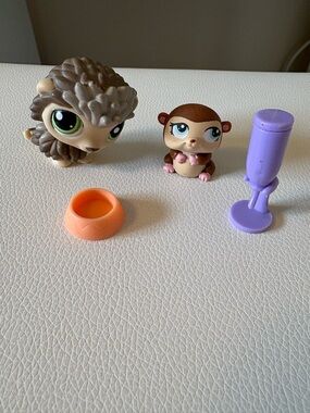Littlest pet shop hamster and porcupine